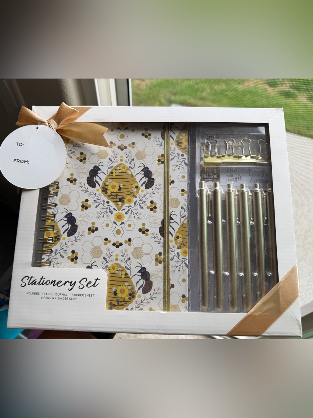 Stationery Set with Gold Bee Pattern - Gift Box